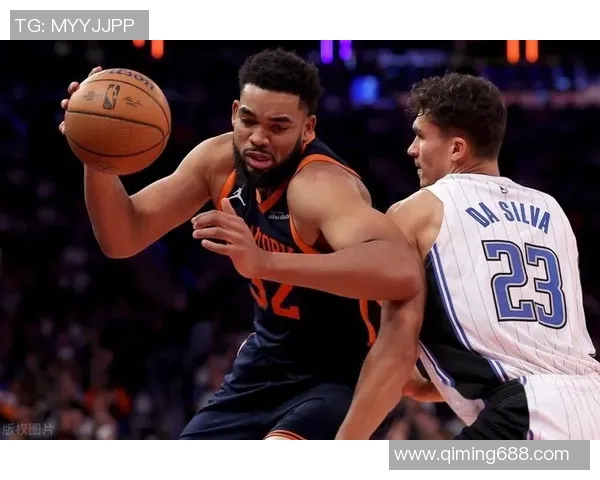 快船与尼克斯激战正酣NBA赛场精彩瞬间回顾与分析